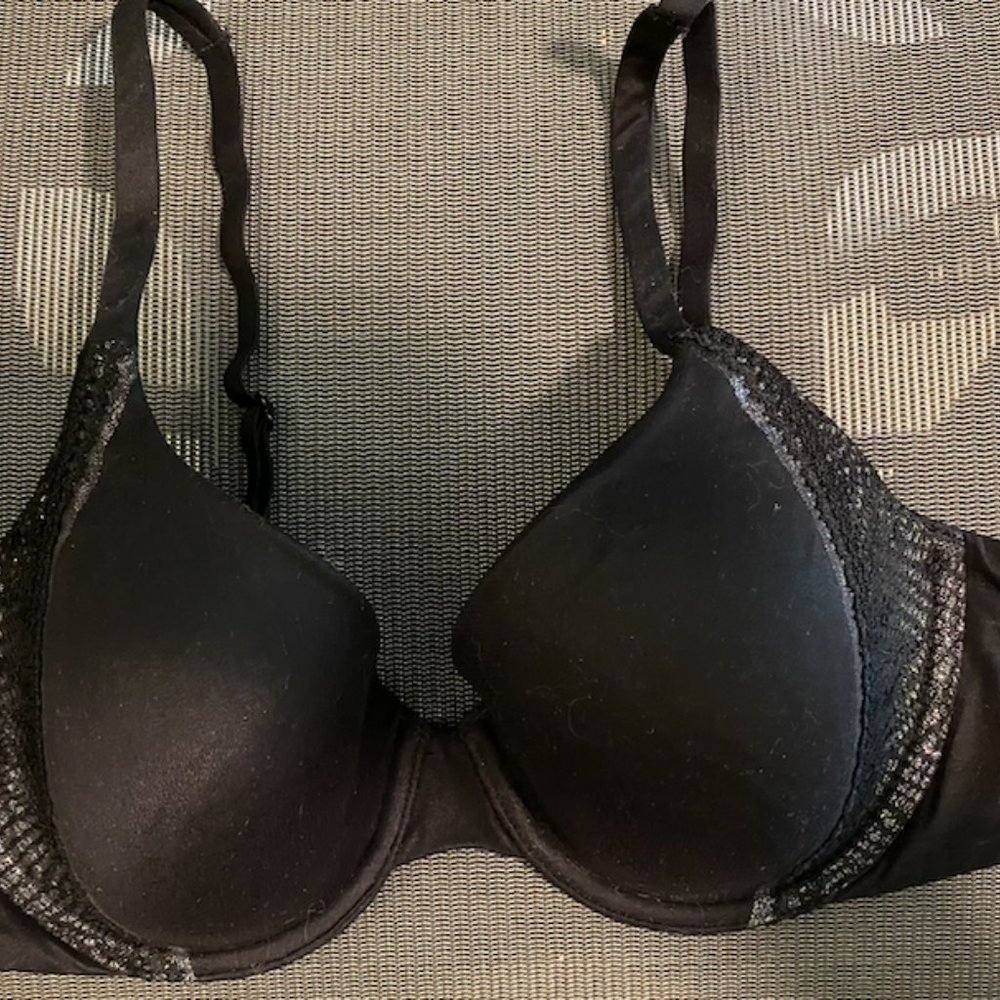 Victoria Secret bra - Picture 2 of 3